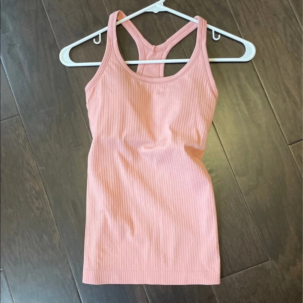 Lululemon ebb to street tank